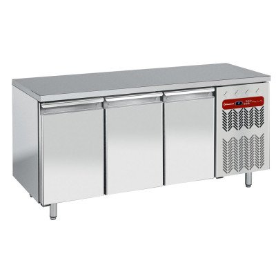 Refrigerated counter 3-door ventilated EN 600×400 Diamond TP3N/H-R2