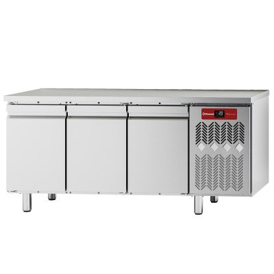 Refrigerated counter ventilated 3-door GN 1/1 Diamond TFC3/AG-3