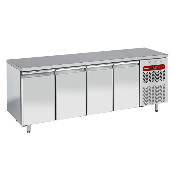 Freezer table with 4 doors ventilated