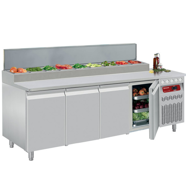 Table frigo avec saladette, 4 portes, 550 litres